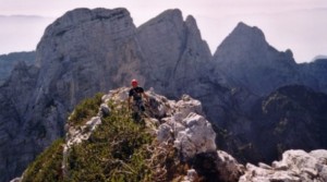 Lungo la cresta della Cima del Bus del Diaol