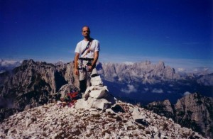 Luca Bridda sulla cima della Torre dei Feruch, nei Monti del Sole